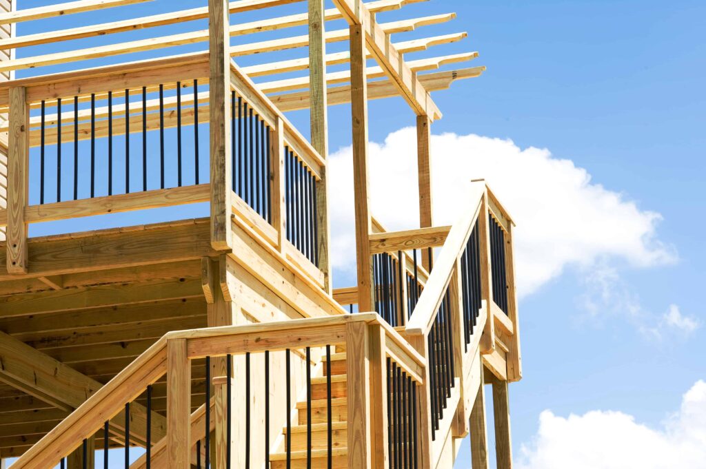 What is the Best Deck Railing Material? | Harbor Exports